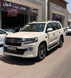 تويوتا لاندكروزر